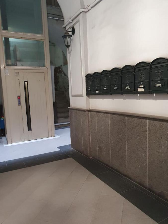 Traversa Toledo, Intero Appartamento Al Plebiscito Nápoles Exterior foto